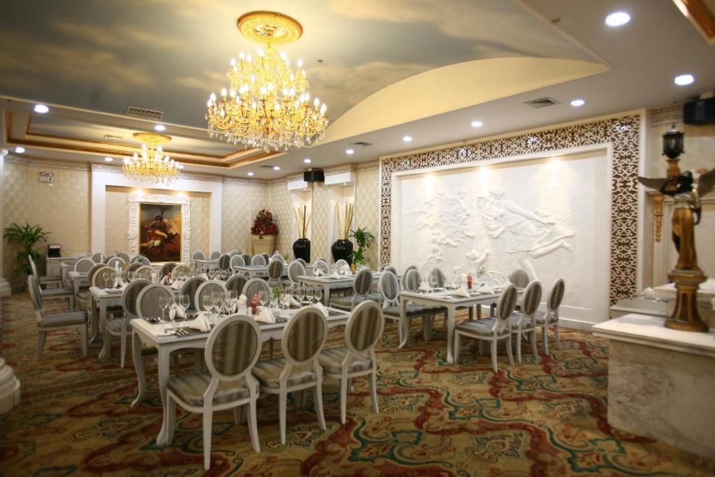 Luoyang Grand Hotel Ресторант снимка