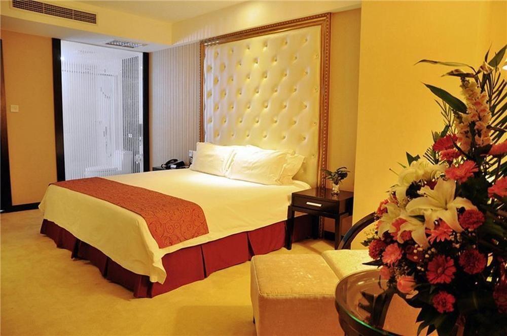 Luoyang Grand Hotel Екстериор снимка