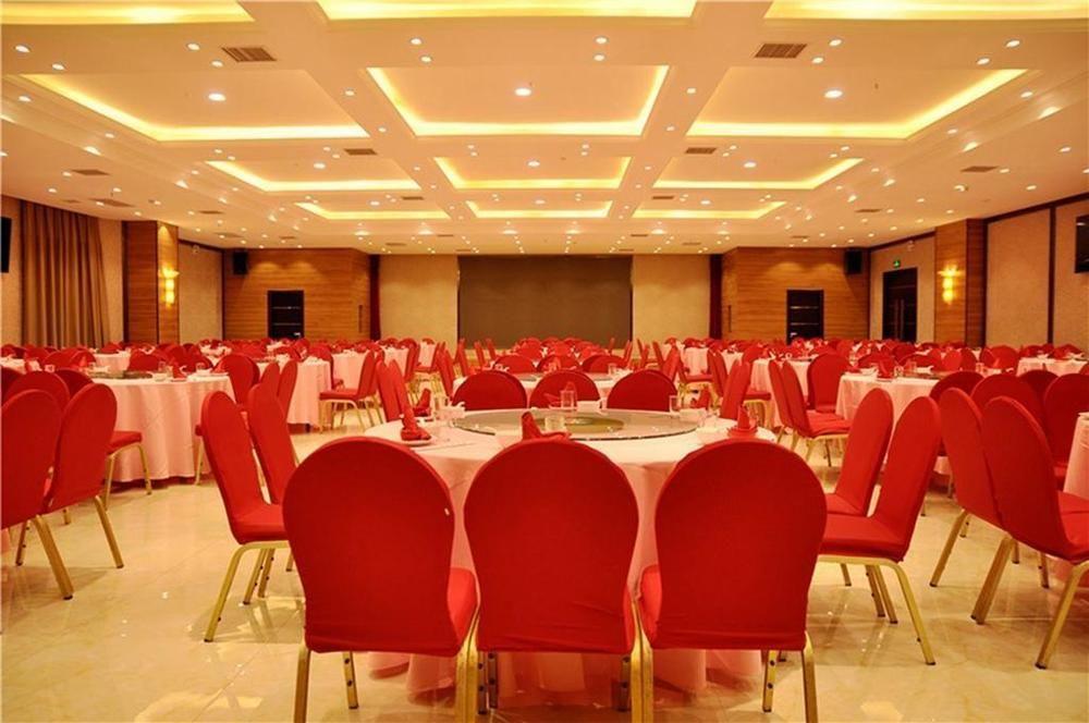 Luoyang Grand Hotel Екстериор снимка