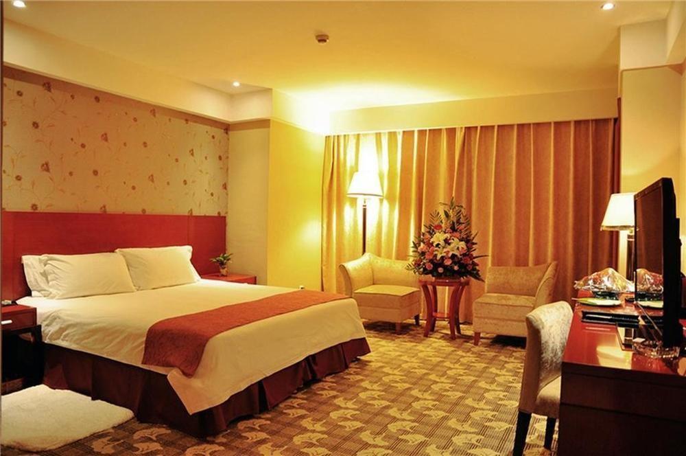 Luoyang Grand Hotel Екстериор снимка