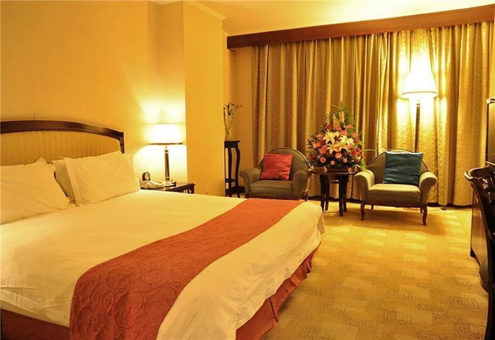 Luoyang Grand Hotel Екстериор снимка