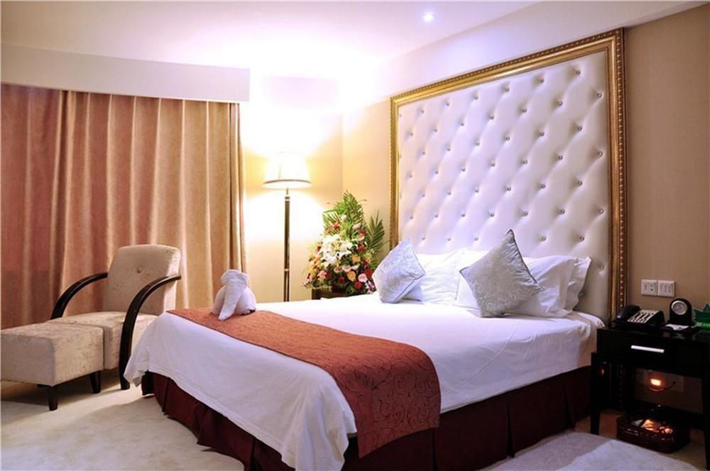 Luoyang Grand Hotel Екстериор снимка