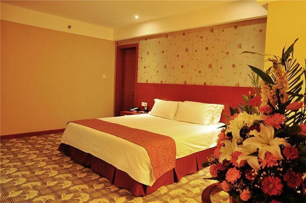 Luoyang Grand Hotel Екстериор снимка