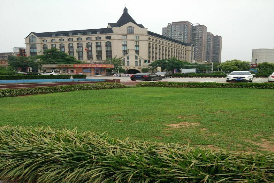 Luoyang Grand Hotel Екстериор снимка