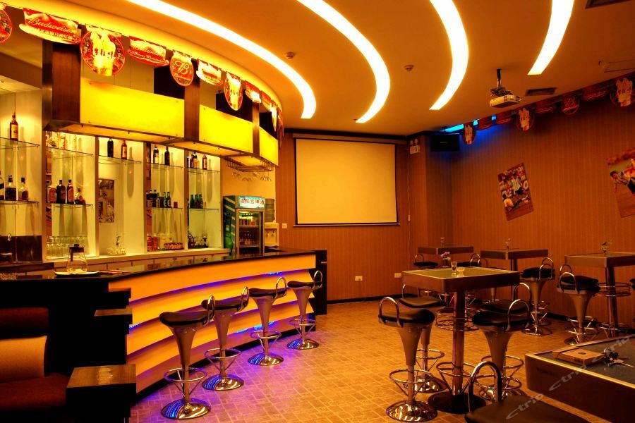 Luoyang Grand Hotel Екстериор снимка
